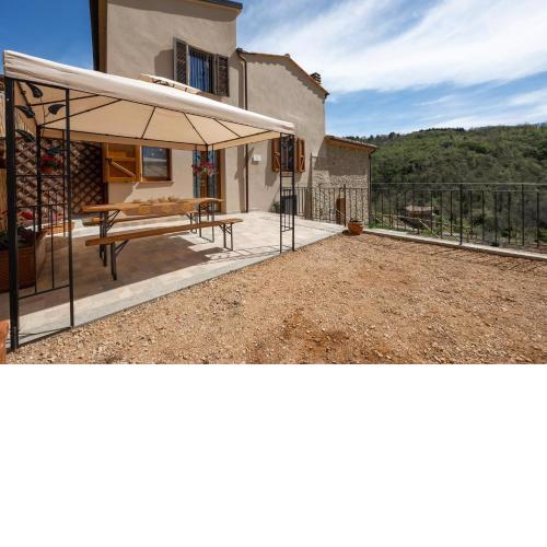 Podere del Ciacchi Among Tuscany Greenery - Happy Rentals