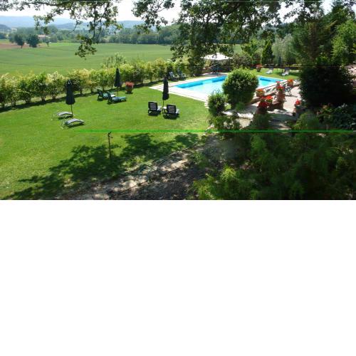 Podere Lamaccia - bed and kitchinette