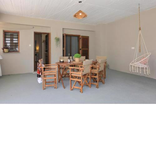 Polixeni`s house