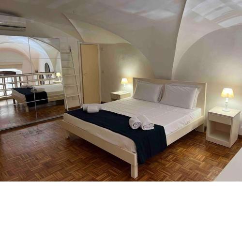 Ponte Vecchio cozy Oltrarno apartment