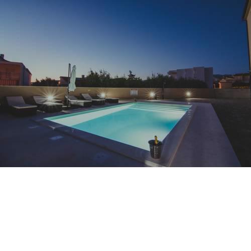 Poolside Hideout Apartments