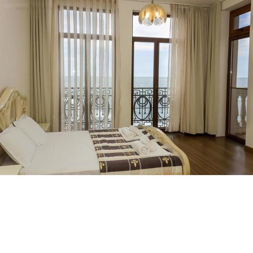 Port Palace 2BD ~ Amazing Sea View