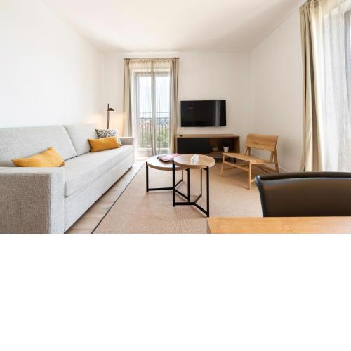 Port Plaza Apartments