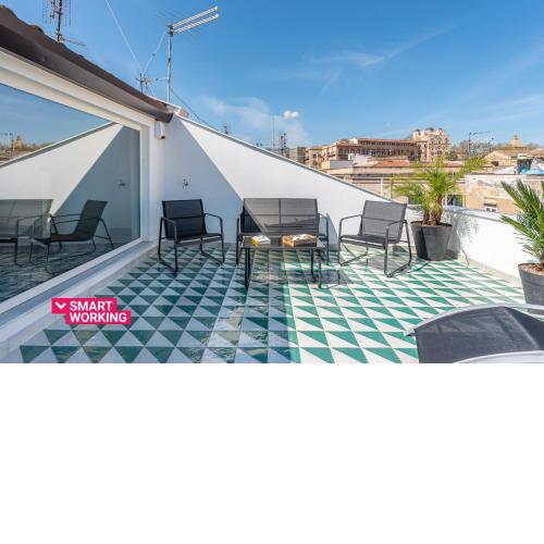 Porta di Castro Design Apartment with Terrace by Wonderful Italy