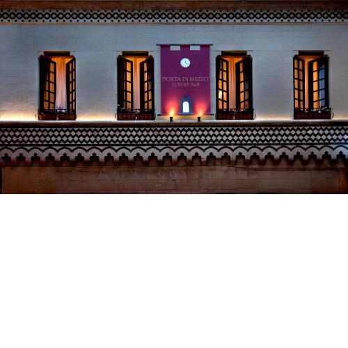 Porta Di Mezzo Luxury B&B