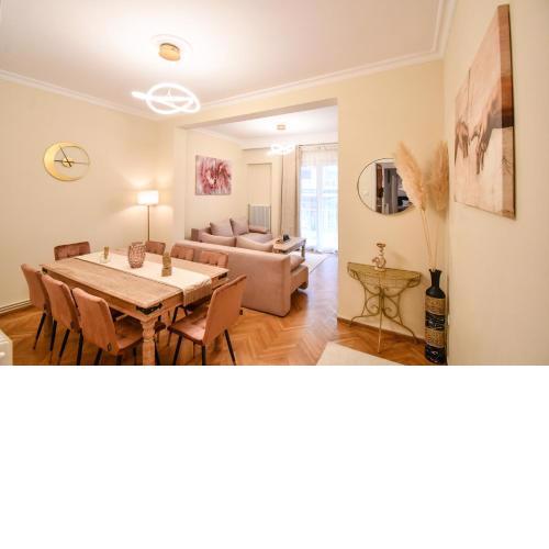 Porto Sea View Apartments - D. Gounari 5