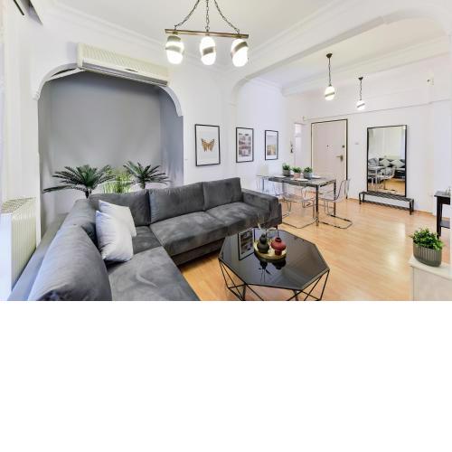 Porto Sea View Apartments - Mitropoleos