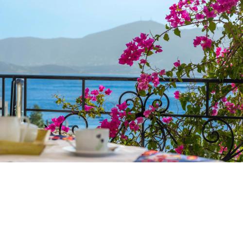 Porto sea view house - 15min from Athens airport - AC - WIFI - PARKING