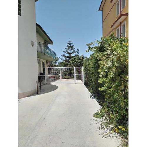 Porzione Villa con Frutteto privato