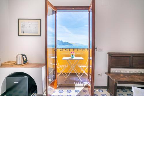 Poseidone Suite , a due passi dalla spiaggia