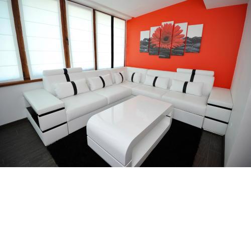 Poshta 1 Apartment 1