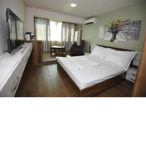 Poshta 1 Apartment 3
