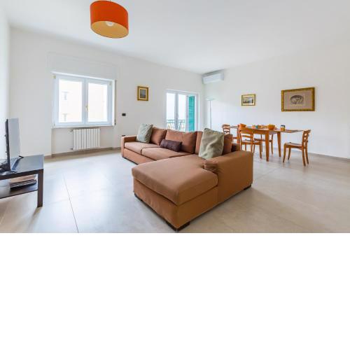 Posillipo Bright Apartment by Wonderful Italy