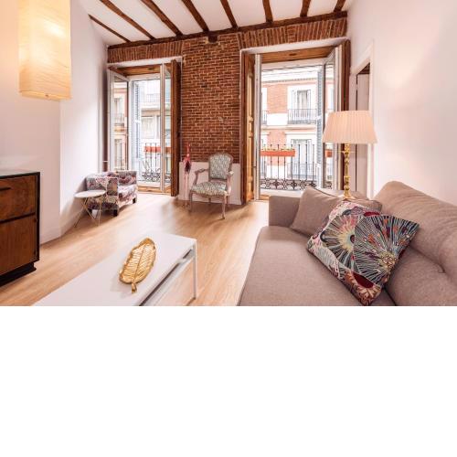 Prado Santa Ana 2BD/2BA
