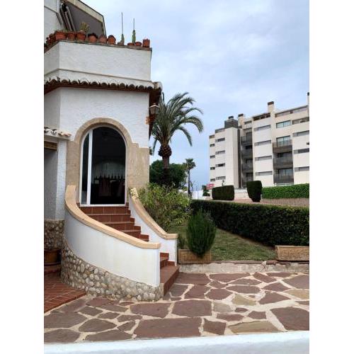 Preciosa casa a 50 metros de Cala Blanca