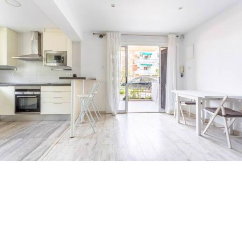 Precioso apartamento a 15 metros de la playa.
