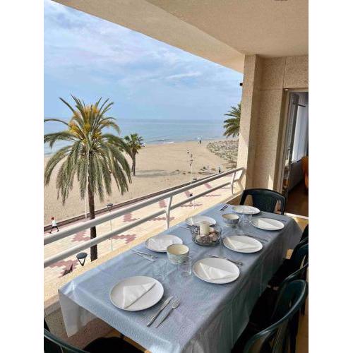 Precioso apartamento con chimenea y vistas al mar