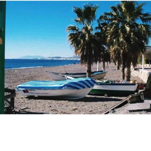 Precioso apartamento con garaje en Avenida Andalucía 77 playa Mezquitilla