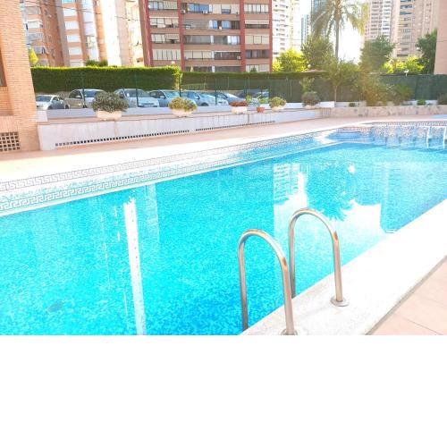 Precioso apartamento con piscina en Benidorm