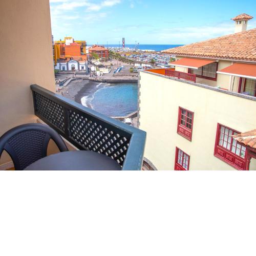 Precioso apartamento con piscina y vista al muelle