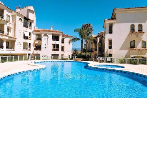 Precioso apartamento con piscina y vistas