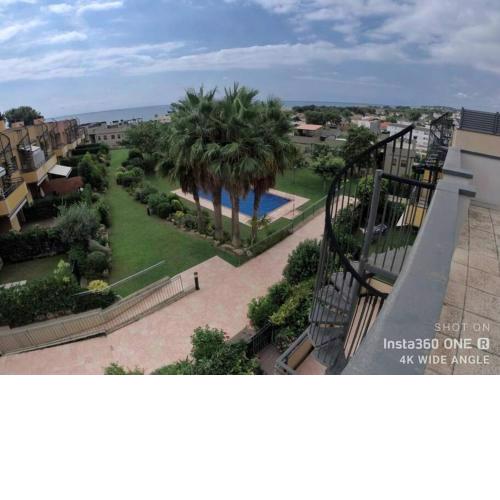 PRECIOSO APARTAMENTO CON PISCINA