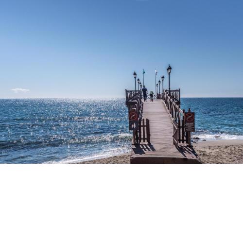 Precioso apartamento de lujo con piscina en Marbella