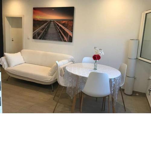 PRECIOSO APARTAMENTO EN DENIA A 100 M DE LA PLAYA