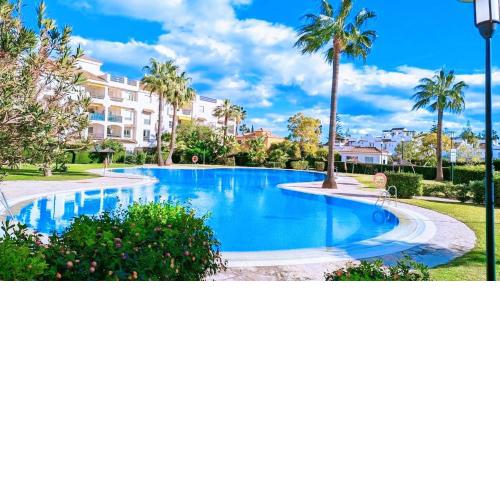 Precioso apartamento junto paseo marítimo y Puerto Banús