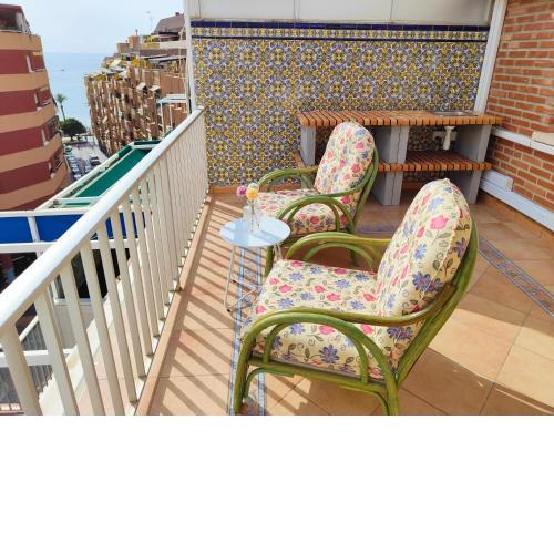 PRECIOSO ÁTICO EN BENIDORM