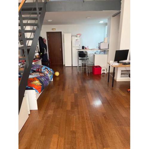 Precioso loft cerca del aeropuerto; cerca de todo