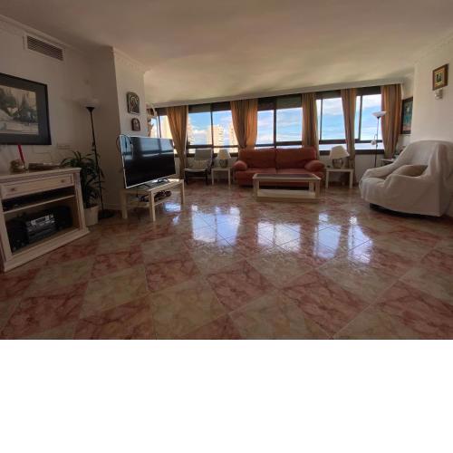 Precioso piso de lujo,4 dormitorios frente al mar