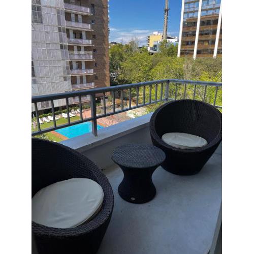 Precioso y tranquilo apartamento zona alta Diagonal Barcelona