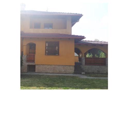 Prémium Apartmanház Érd