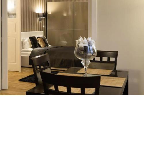 Premium Apartment by Hi5 - Lendvay Palace