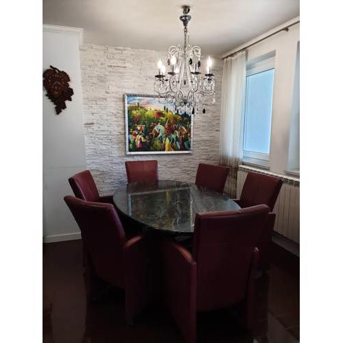 Premium Apartment Mia