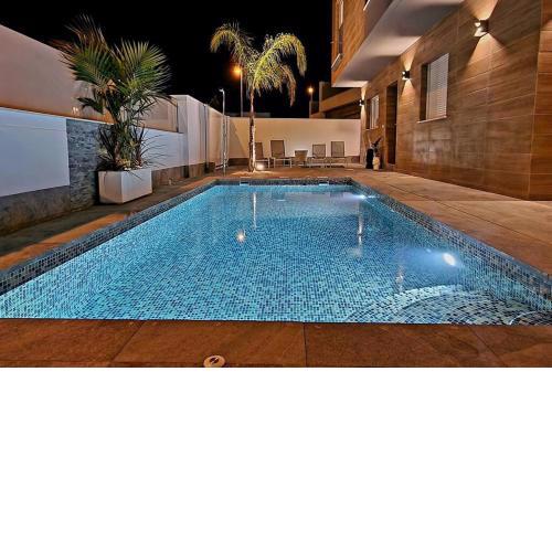 Premium family villa with (heated)pool in San Pedro VDE-005