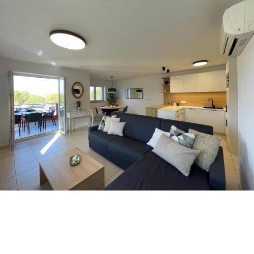 Premium Levant Marina Apartments