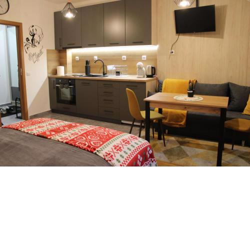 Premium mountain studio 40 Semiramida Gardens