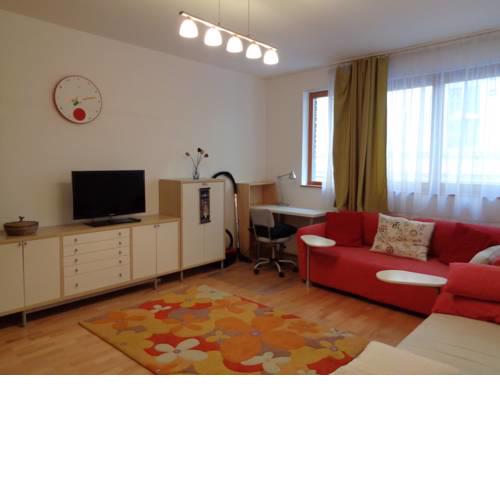 Premium Serviced Residences - Deak Square