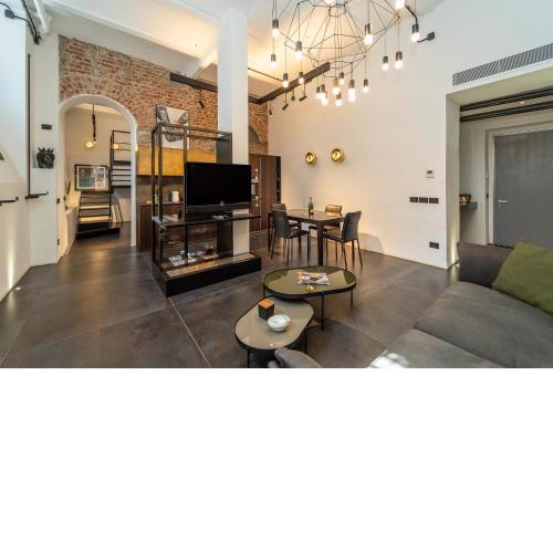 Prestigioso Loft in San Babila a 5 min. dal Duomo