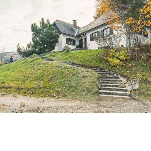 Pretty Holiday Home in Bad Kleinkirchheim close to Ski Area