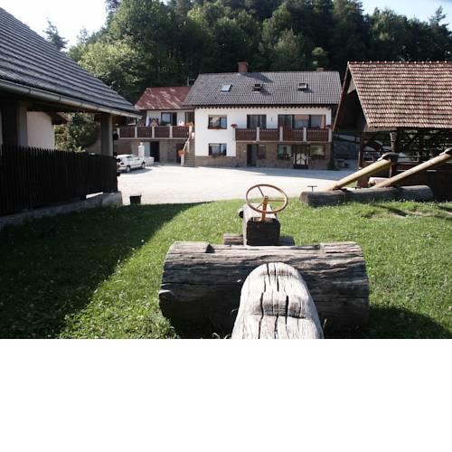 Pri Lazarju Farm Stay