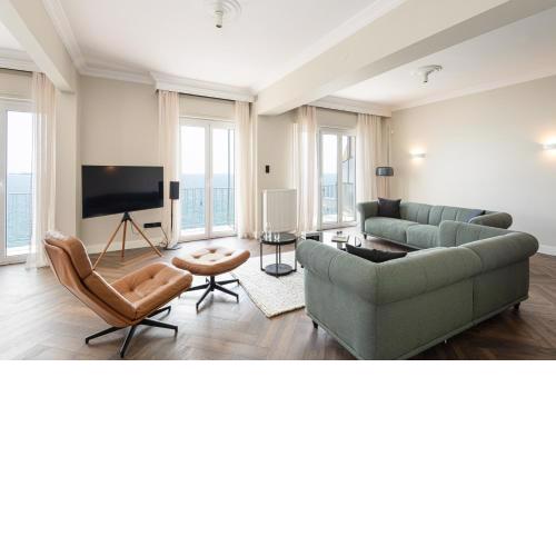 #Primavera: Seafront apt with White tower view