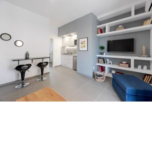 Prime apt for 4