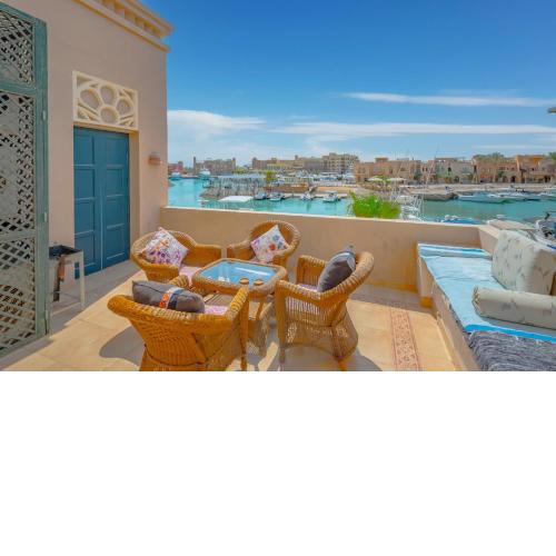 Prime & SEA VIEW Penthouse in ABU TIG Marina