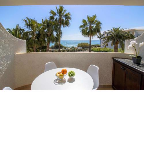 PRIMERA LINEA Playa Romana Frontal al Mar ALBERT VILLAS