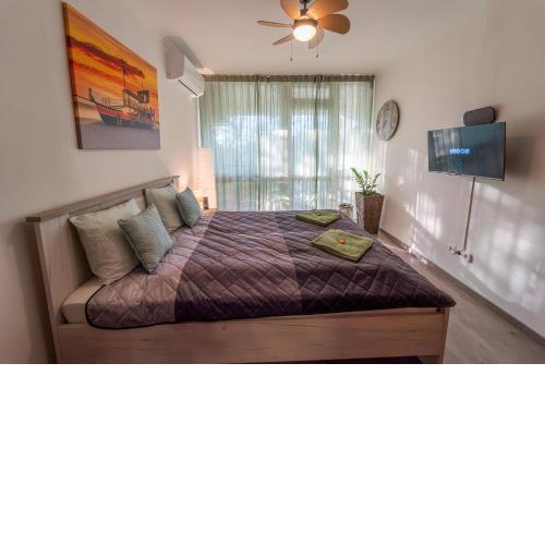 Privat beachfront 2room apartment, Free AC,WIFI, Cabel TV