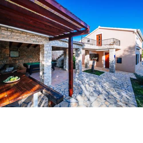 Private Holiday Home in Dalmatia Swimmming Pool
