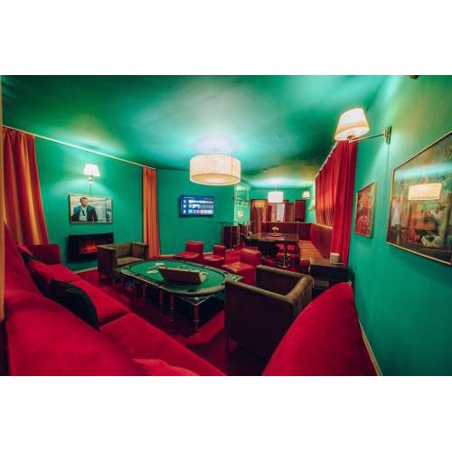 Private Hostel Casino Royal